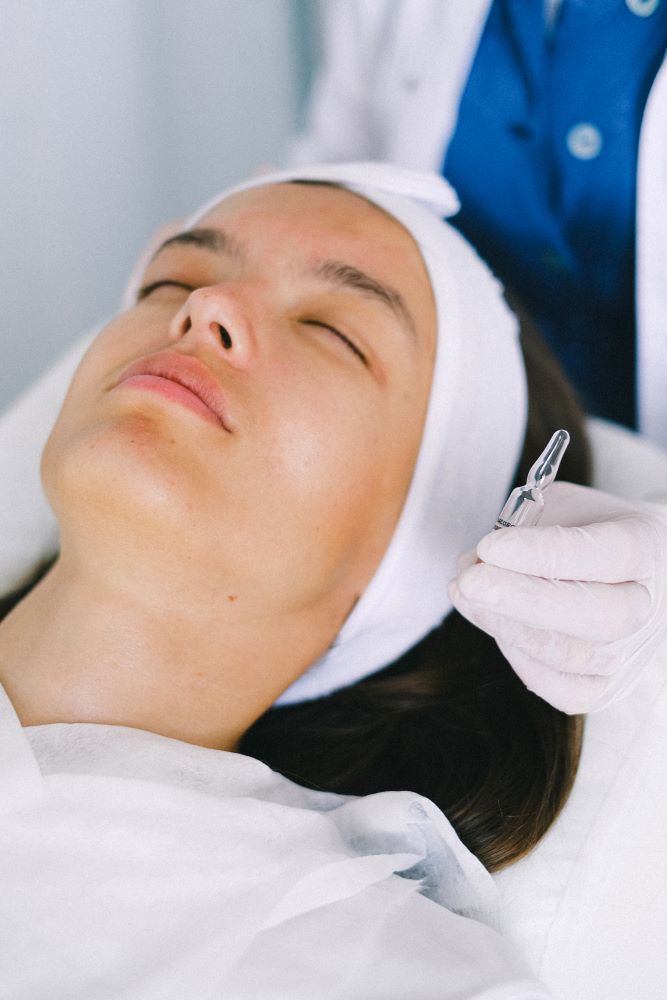 lady preparing for botox on bunny lines on nose