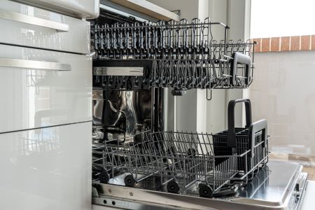 wash dishes dishwasher