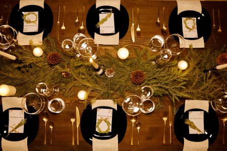 DIY Table Decor homemade table settings with pinecones