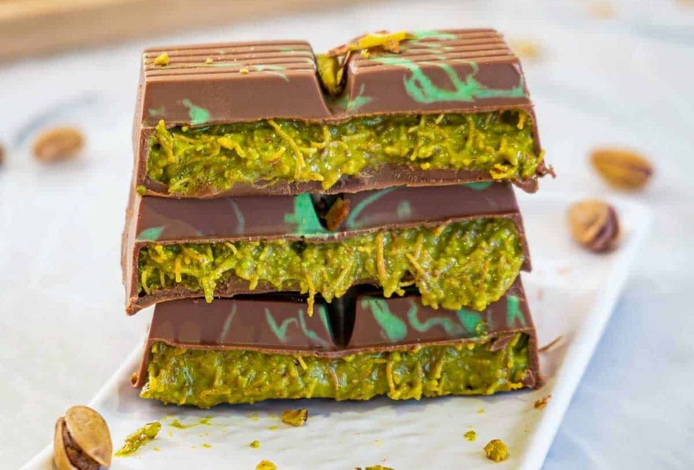 Where to Buy Dubai Pistachio Chocolate Alternatives in UK Shops and Supermarkets