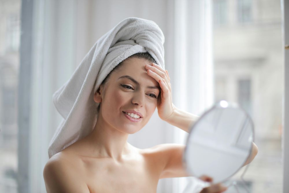 Why Do I Get Hyperpigmentation and How to Avoid It Naturally and Effectively