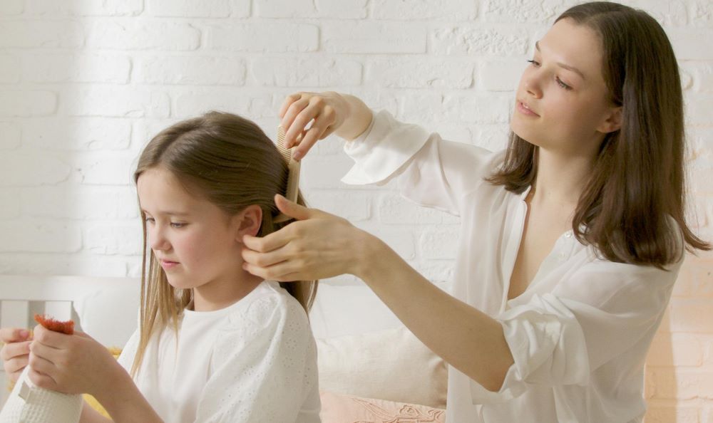 Should You Wash Your Hairbrush